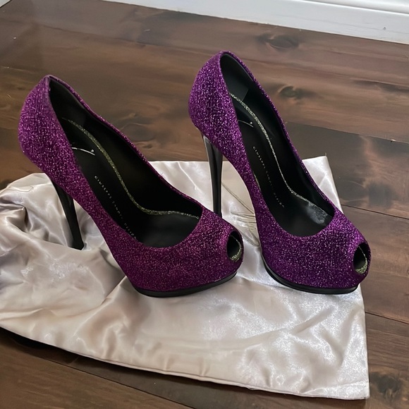 Purple shimmer Giuseppe Zannotti 5 inch heel - Picture 1 of 4